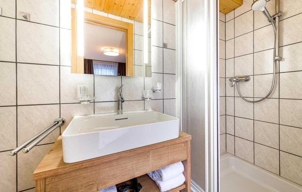 Landhaus Moosbrugger Steeg Extérieur photo